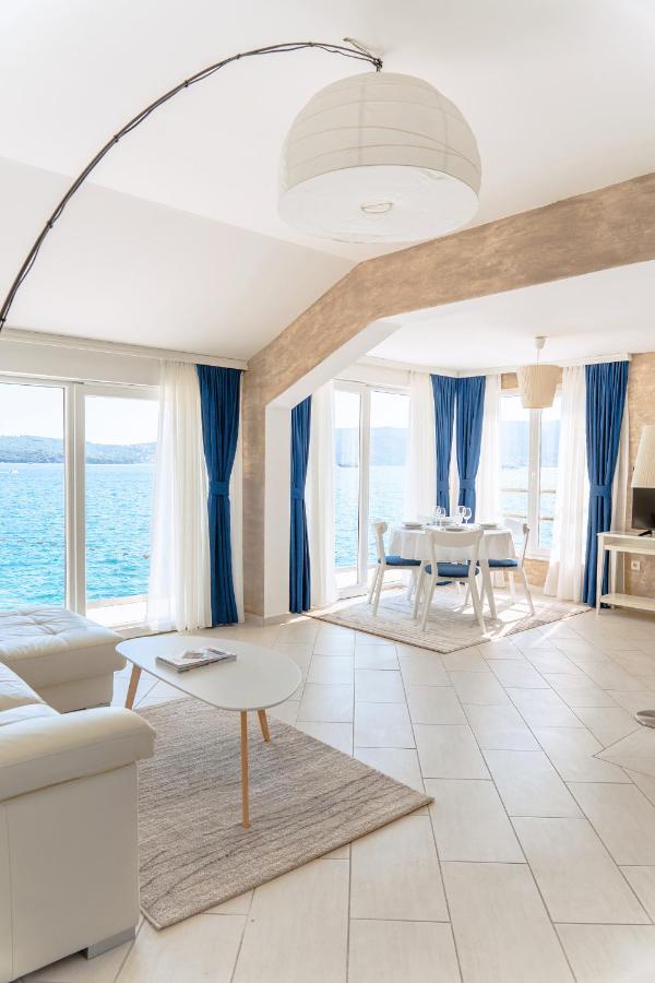 Seafront Apartments Тиват Екстериор снимка