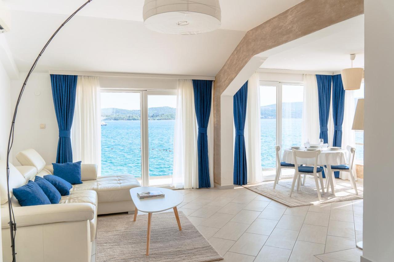 Seafront Apartments Тиват Екстериор снимка